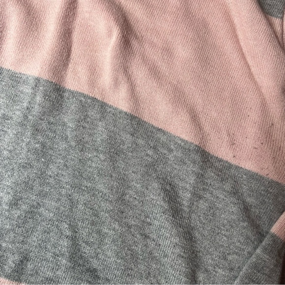 💚Vince Camuto asymmetrical sweater - Picture 4 of 6